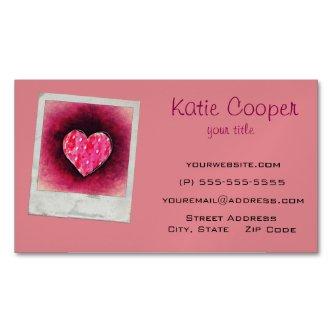 A  Cute Hand Drawn Pink Heart on a Grunge Texture Magnetic
