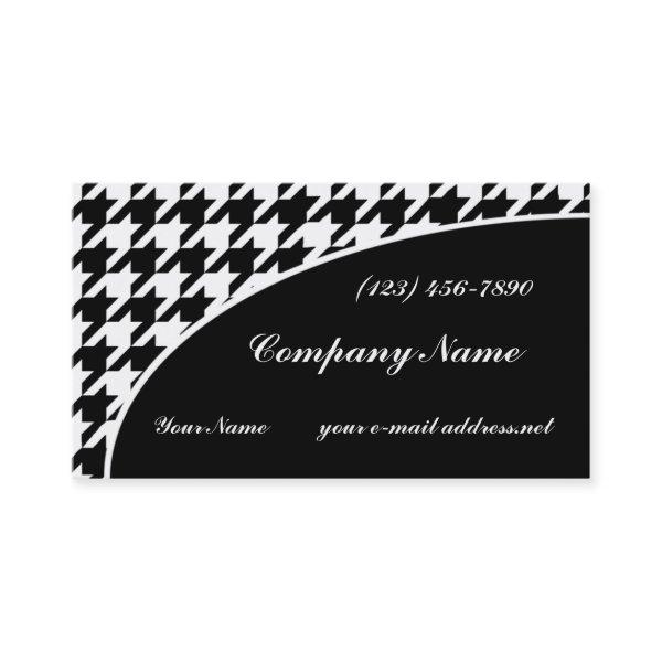 Black and White Houndstooth Pattern