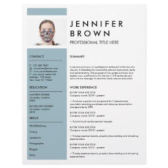 Blue Minimal resume cv with photography