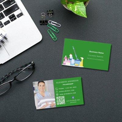 Cleaning service green photo QR code premium