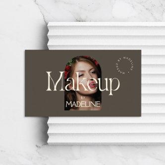 Editorial Chic Text Makeup Ivory/Brown