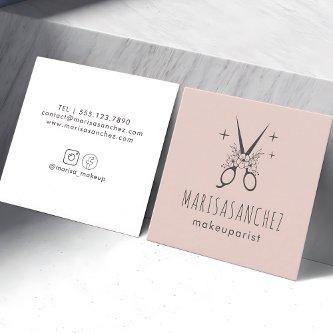 Minimalist Hair Stylist