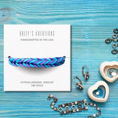 Modern Bracelet Display White Square  Square