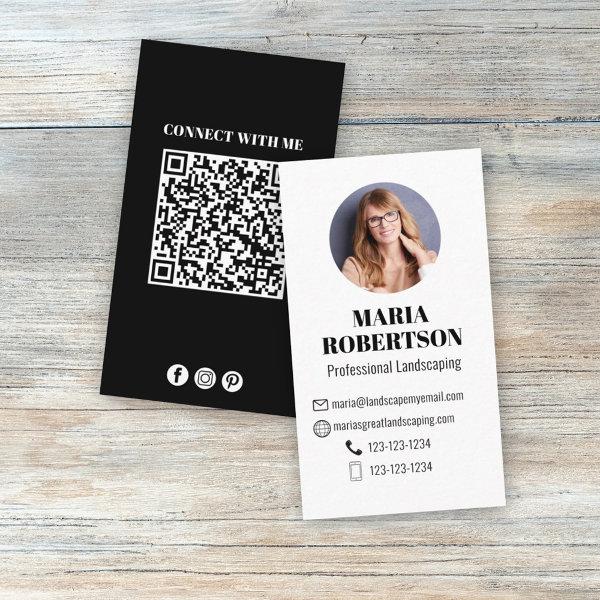 Modern Simple Minimalist QR Code Social Media