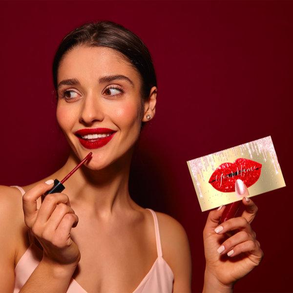 Nails Makeup Artist Pink Drips Kiss Lips Red VIP