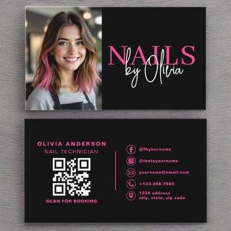 Photo QR Code Nail Specialist Artis Typography