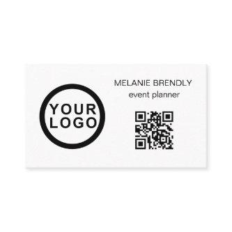 QR Code Logo Modern Minimalist White