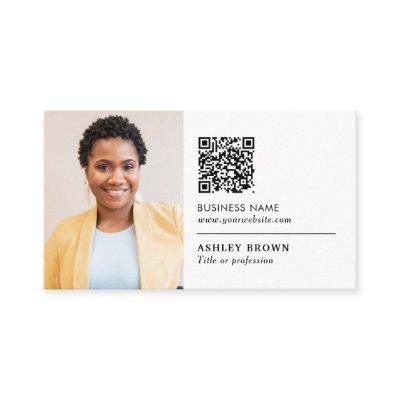 QR code professional networking real estate agent