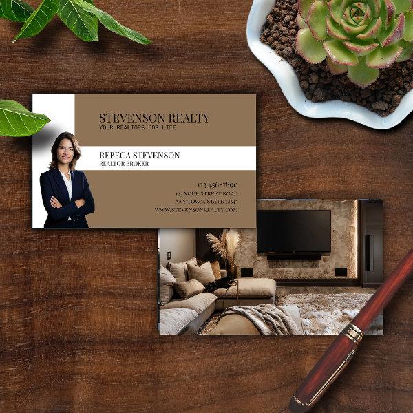 Real Estate Agent Tan