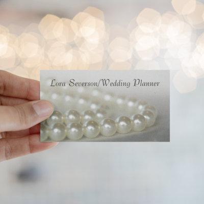 White Pearls Wedding Planner